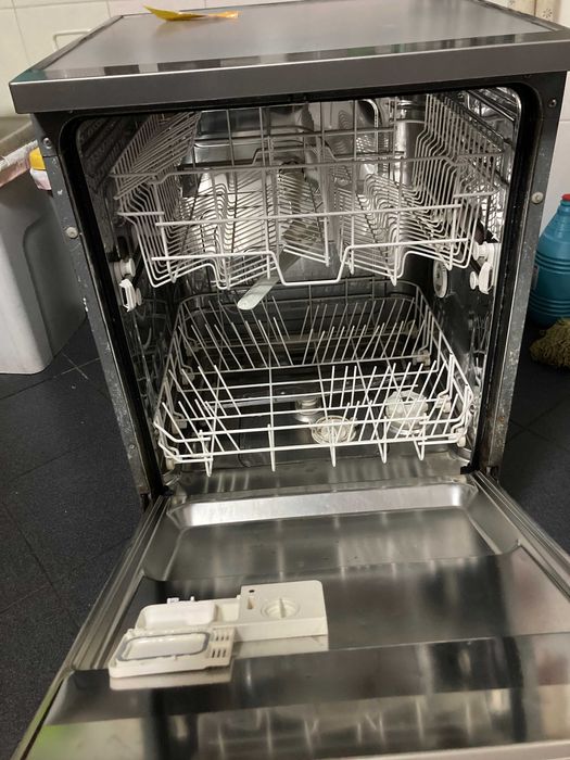 Máquina de Lavar Loiça de embutir  da marca TEKA