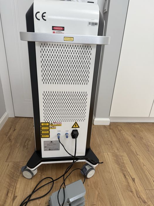 Odstąpię leasing/Sprzedam Medyczny laser frakcyjny CO2 Frax Med
