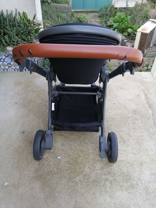 Carrinho de bebé