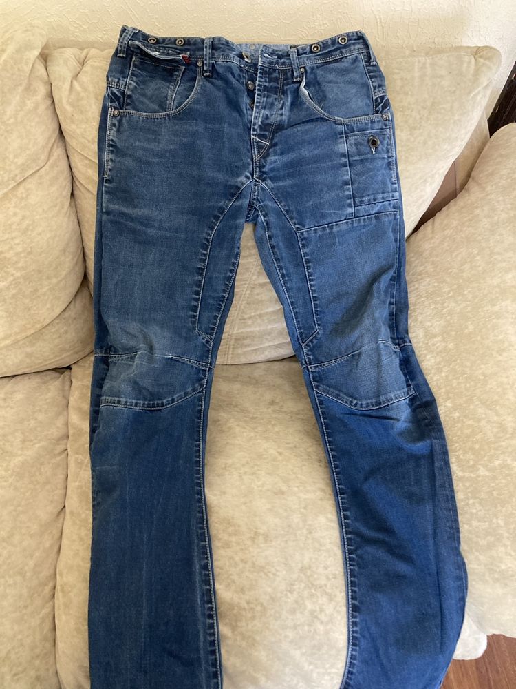 Джинсы GAP Lewis jack jones