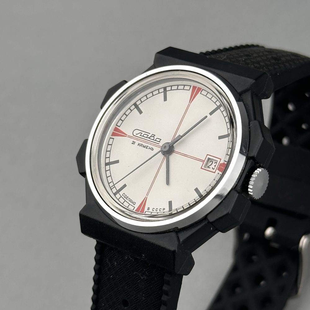 Zegarek vintage Slava – unikat | sportowy styl | data | USSR
