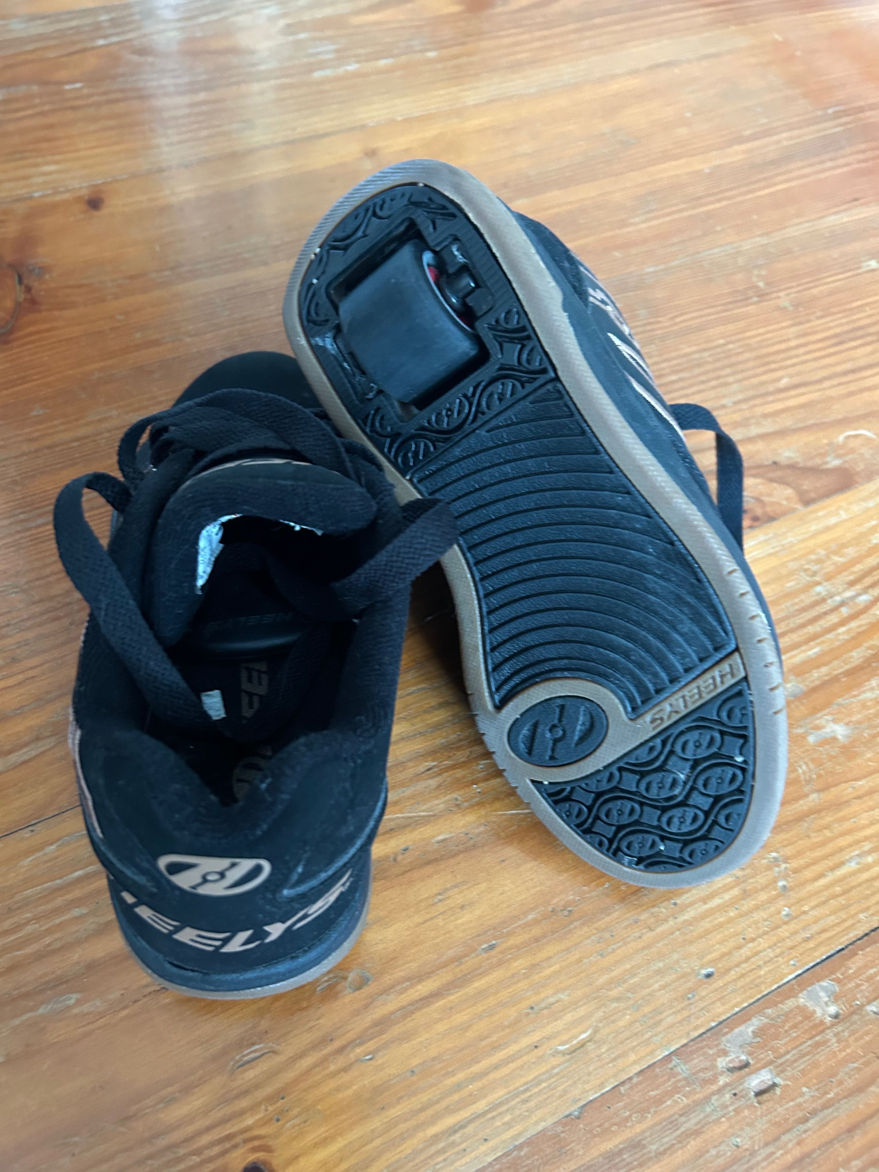 Buty na kółkach Heelys