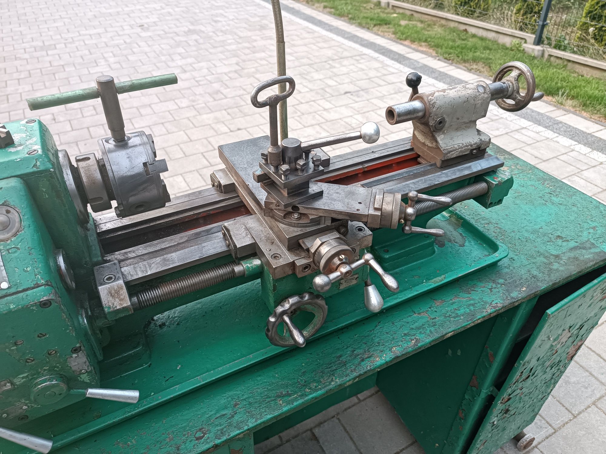 Tokarka stołowa TSB 16