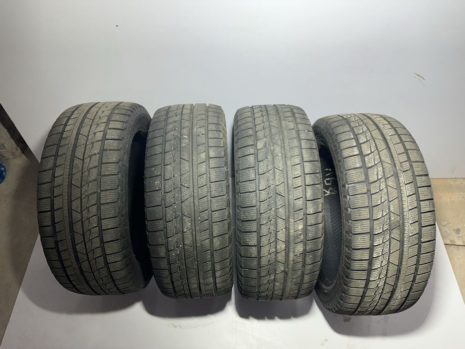 Зимові шини 235/45 r18