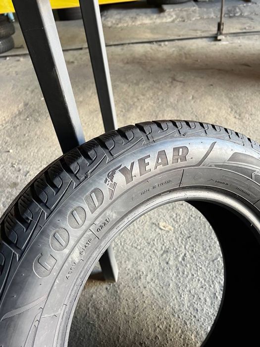 Шини 215/65 r16 98T Goodyear Ultragrip Performance 2021рік (1314)