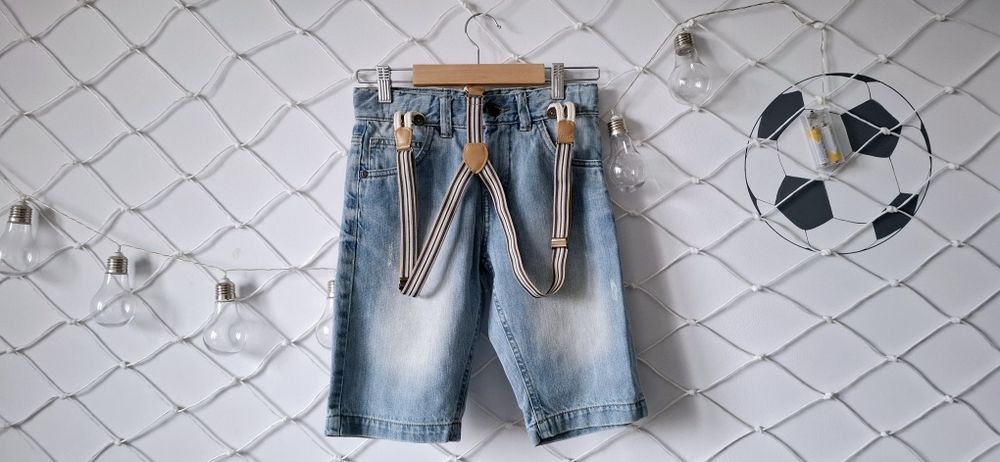 KappAhl, krótkie spodenki, szorty jeansowe z szelkami, roz. 140cm