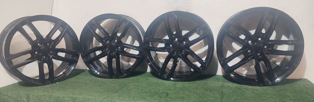 Felgi aluminiowe Alutec 5x108 19" 8J et 45 TPMS Ford Volvo