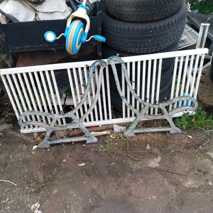 Stelaż nogi do ławki bis PRL ławka parkowa 13 desek