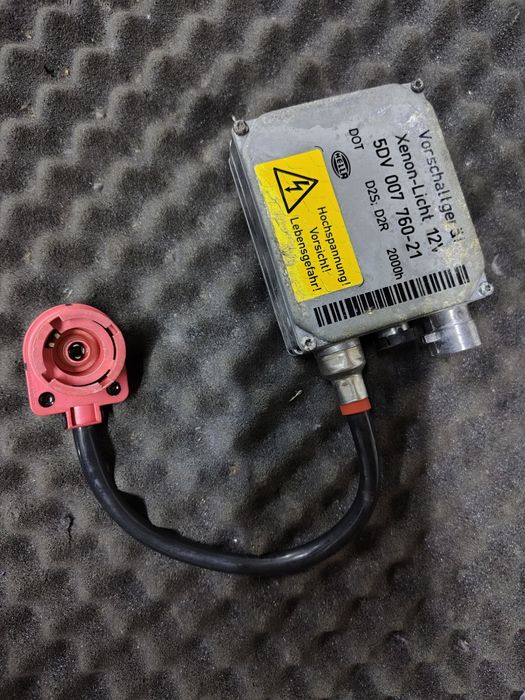 Блок розпалу ксенона Hella 5DV007760-21