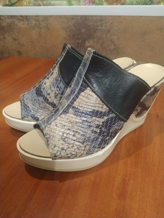 Продам нові ботільони, натуральна шкіра.