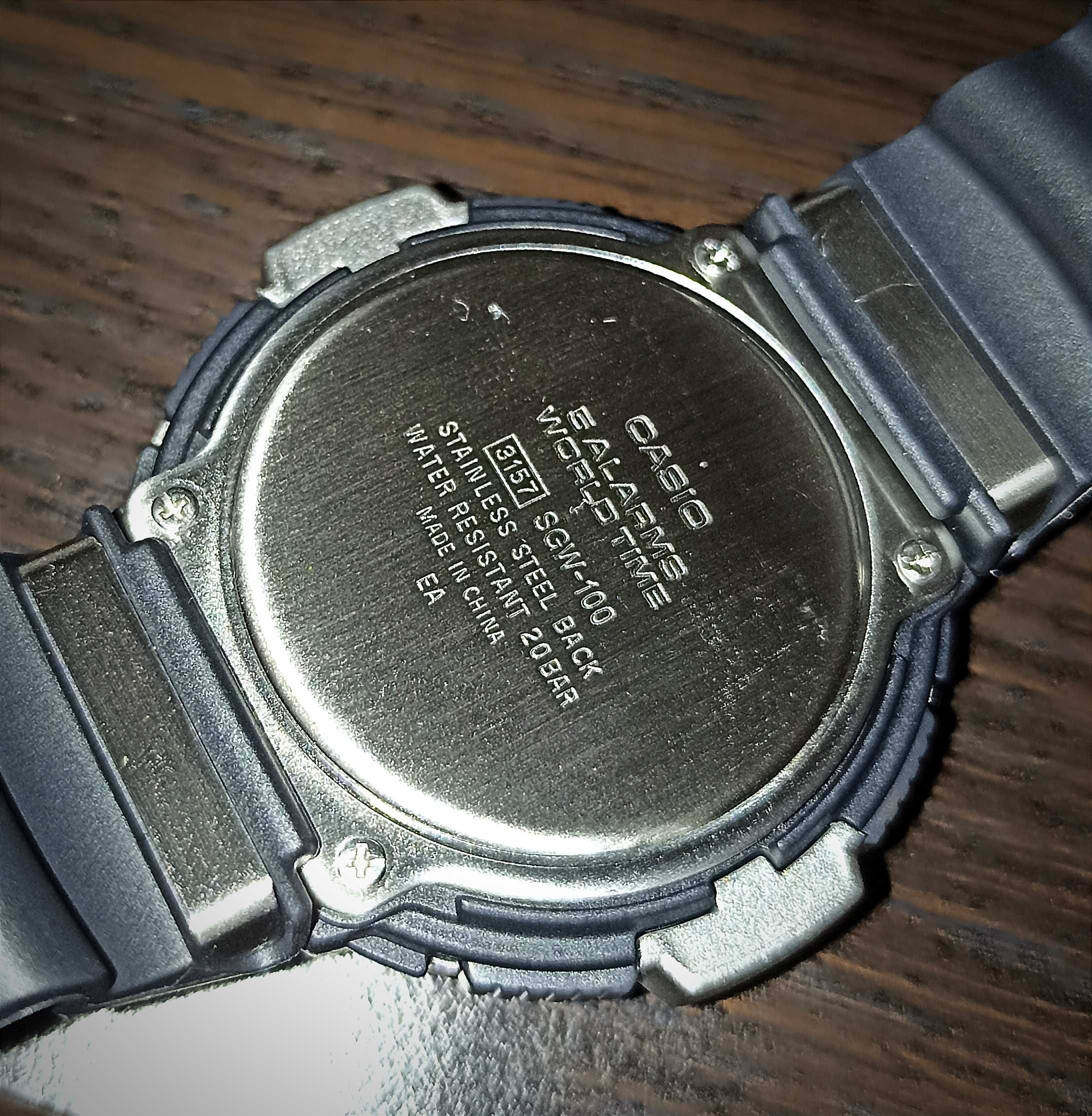 Часы/компас/термометр Casio  SGW100-1V