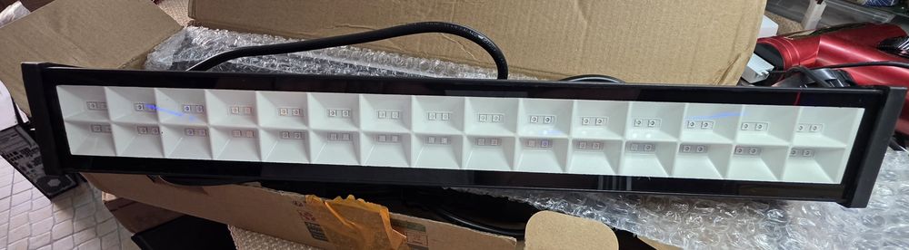 Projetor LED UV Floodlight 400–405nm – L&E Connection TS-FC410-PK-US-2