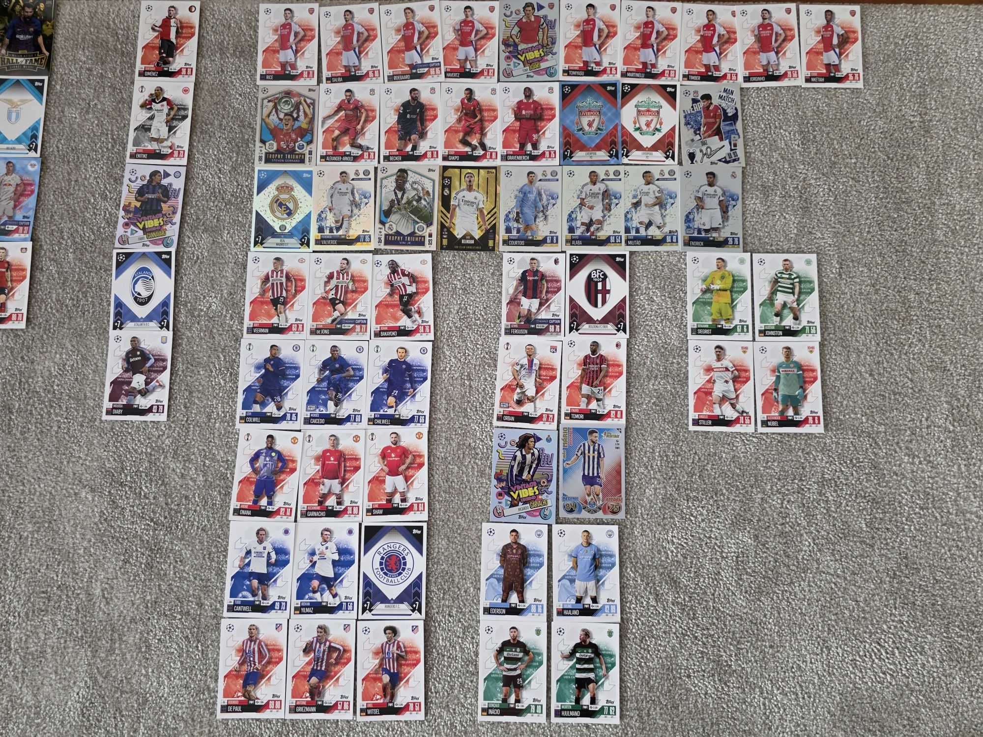 Cartas MATCH ATTAX como novas bom preço