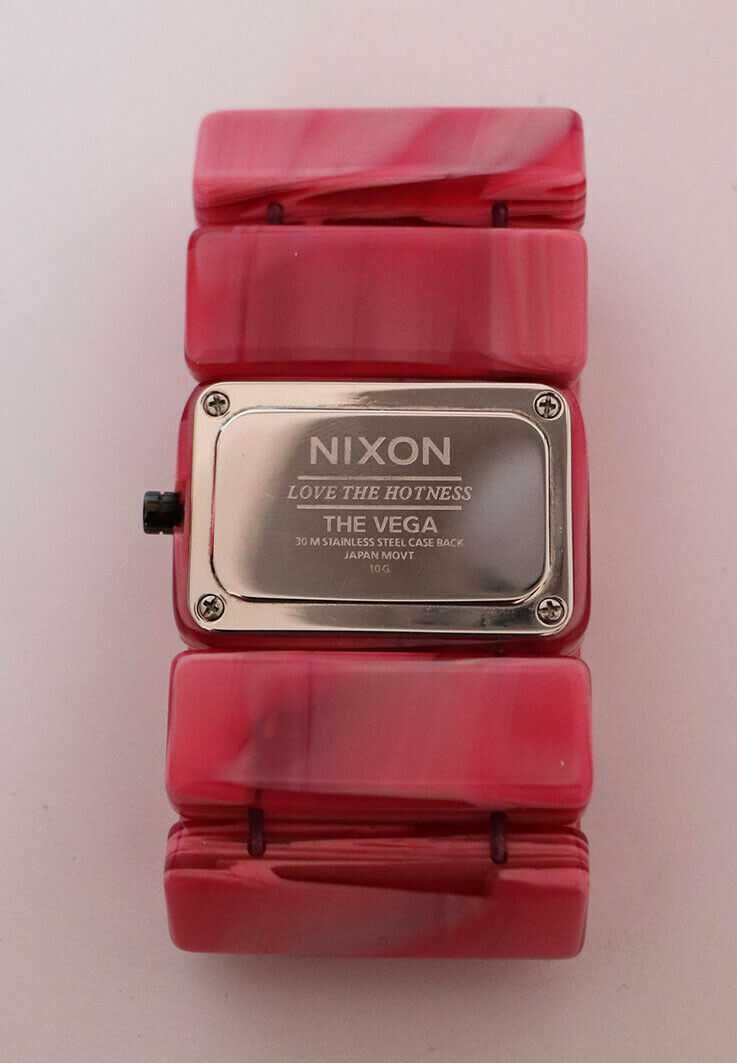 Relógio NIXON modelo The Vega Usado