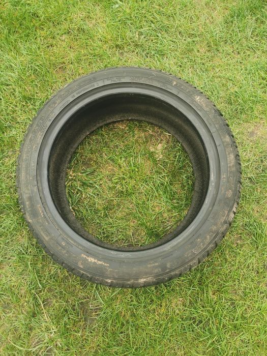 Opona 225/45R17 94V Goodyear UltraGrip Performance OLX117