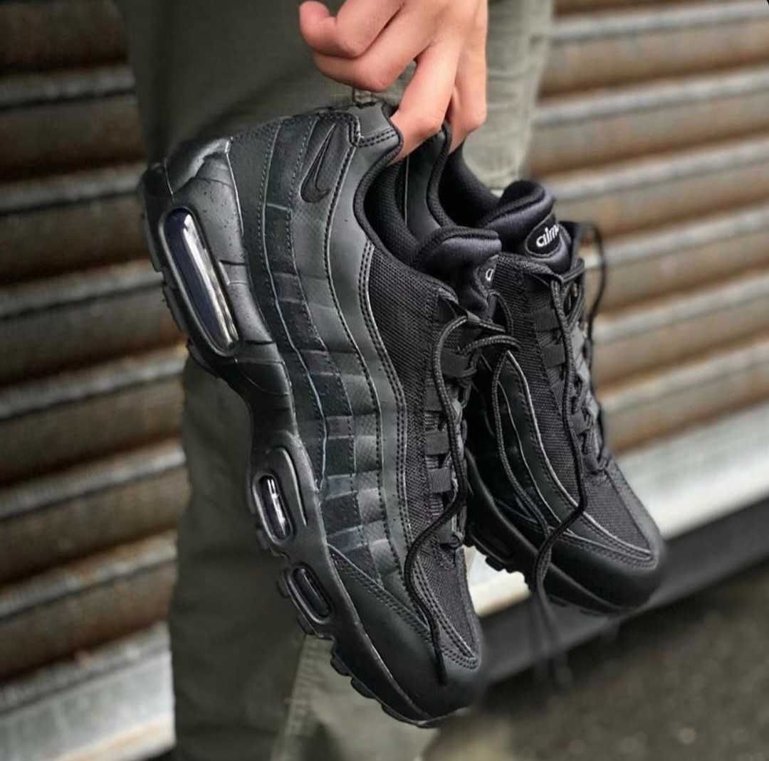 Nike Air Max 95 (preto e branco)