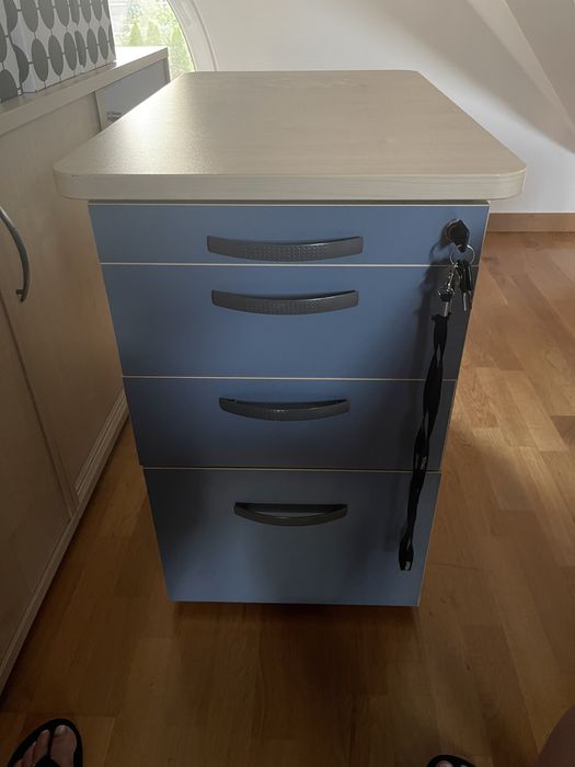 Meble biurowe - biurko + kontenerek