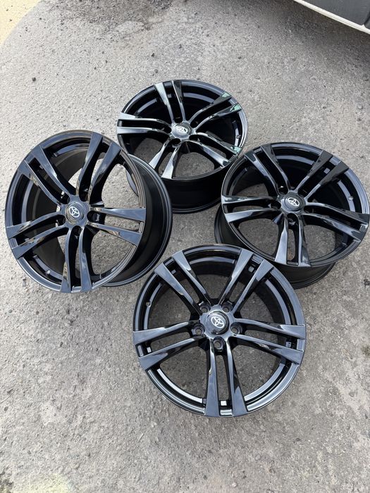 Tesla Model 3 диски R18