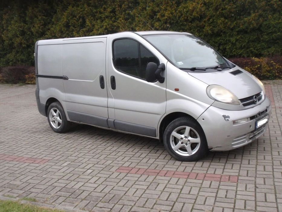 Opel VIVARO, ZADBANY WYPOSAŻONY,KLIMA,HAK, 6 BIEGÓW,WEBASTO,ELEKTRYKA  F-VAT-23%, 40 ZDJĘĆ, Drzwi skrzydełka, nigdy nie woził ciężarów