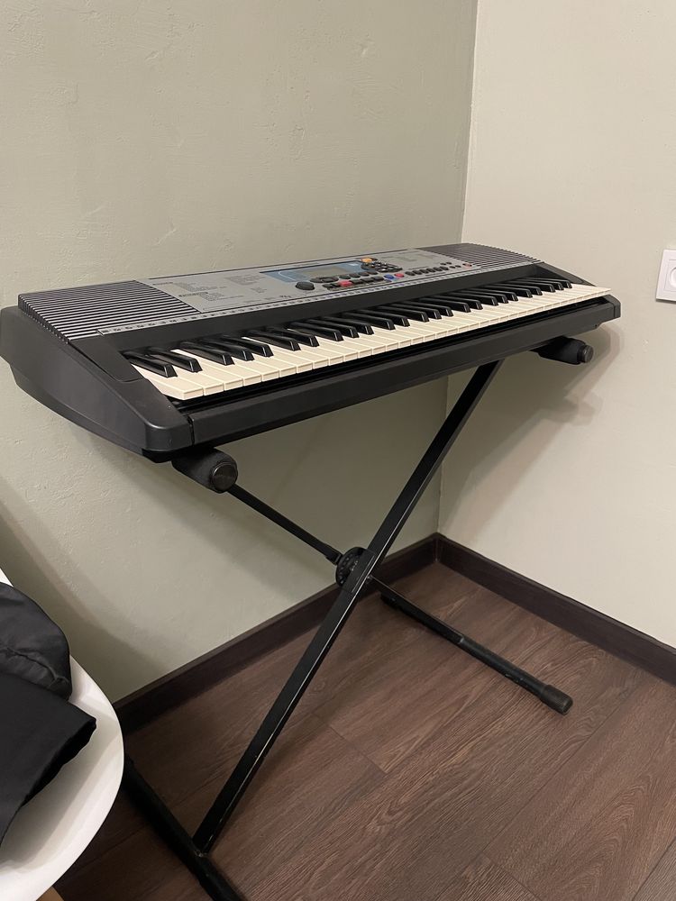 синтезатор YAMAHA PSR-225GM