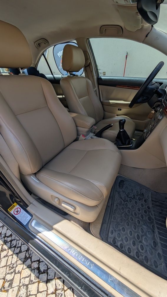 Toyota Avensis SW 2.0 D-4D Sol GPS