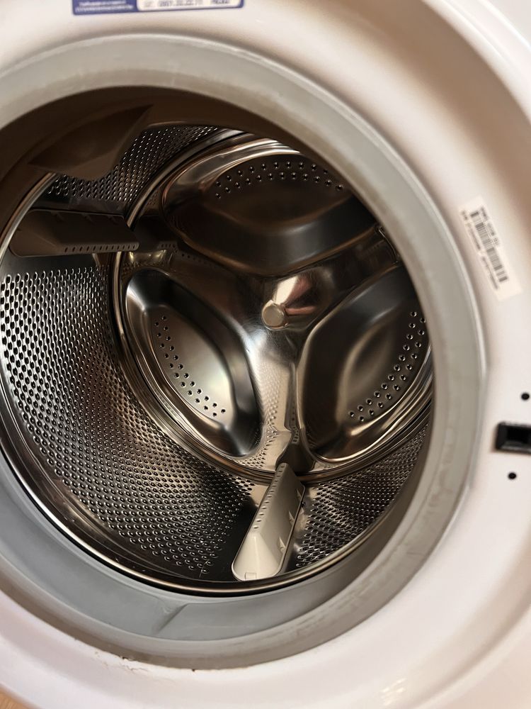 Pralka Ariston Hotpoint WMG 922 – 9 kg, Super Silent, 1200 obr/min