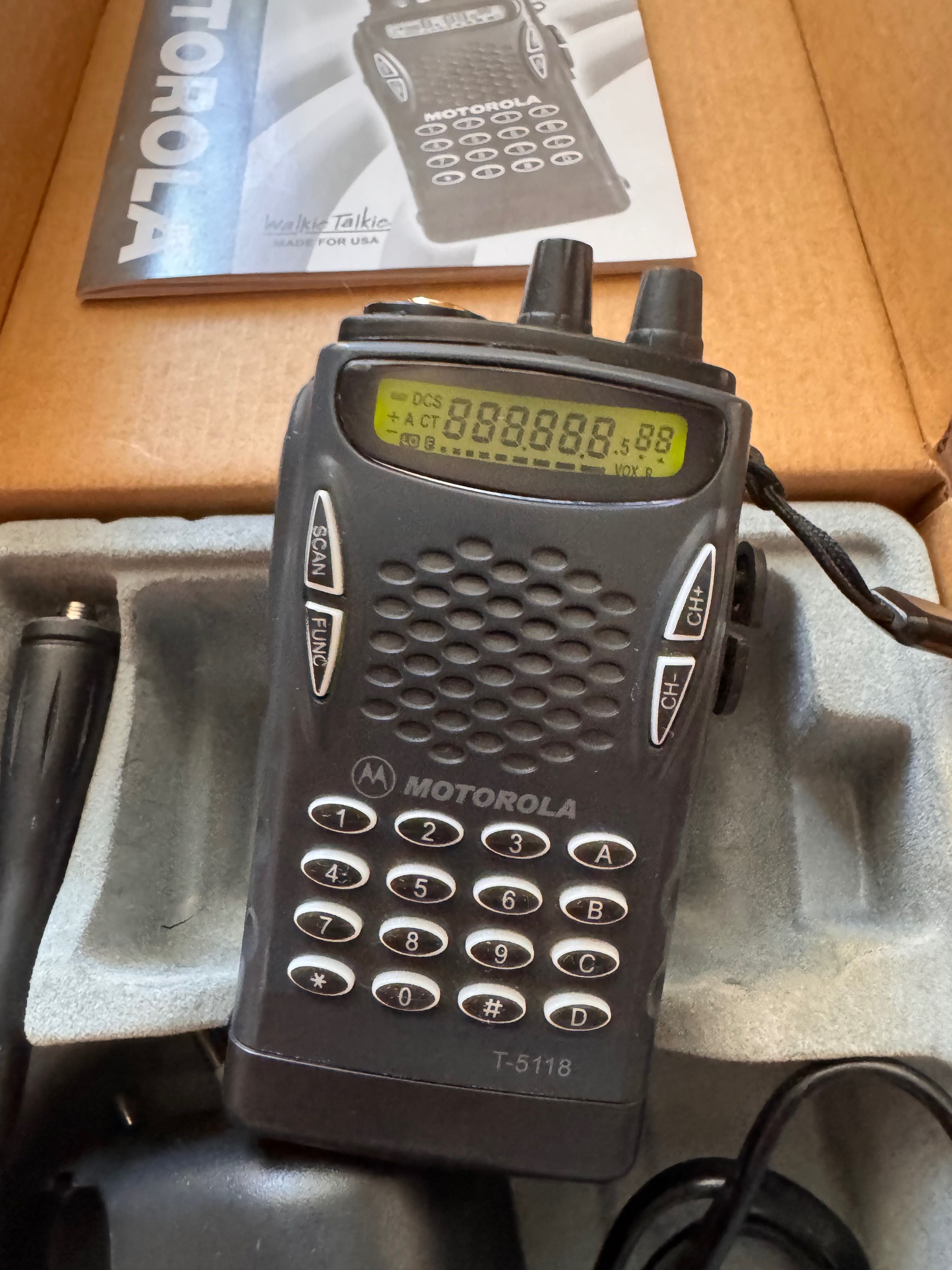 Рація Motorola T5118