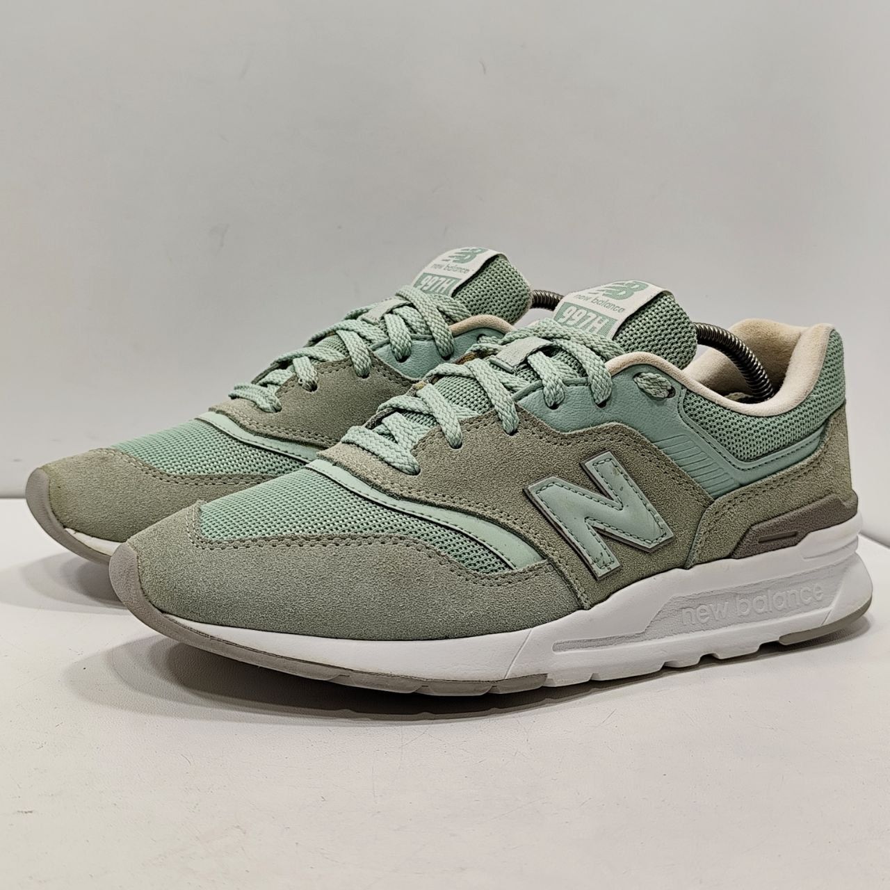 кросівки New Balance 997H 40р