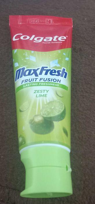 Pasta do zębów Colgate Max Fresh  Fruiit Fusion 75 ml