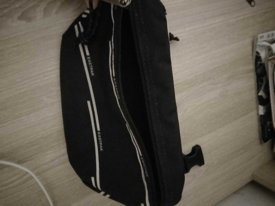 Bolsa Eastpak pequena