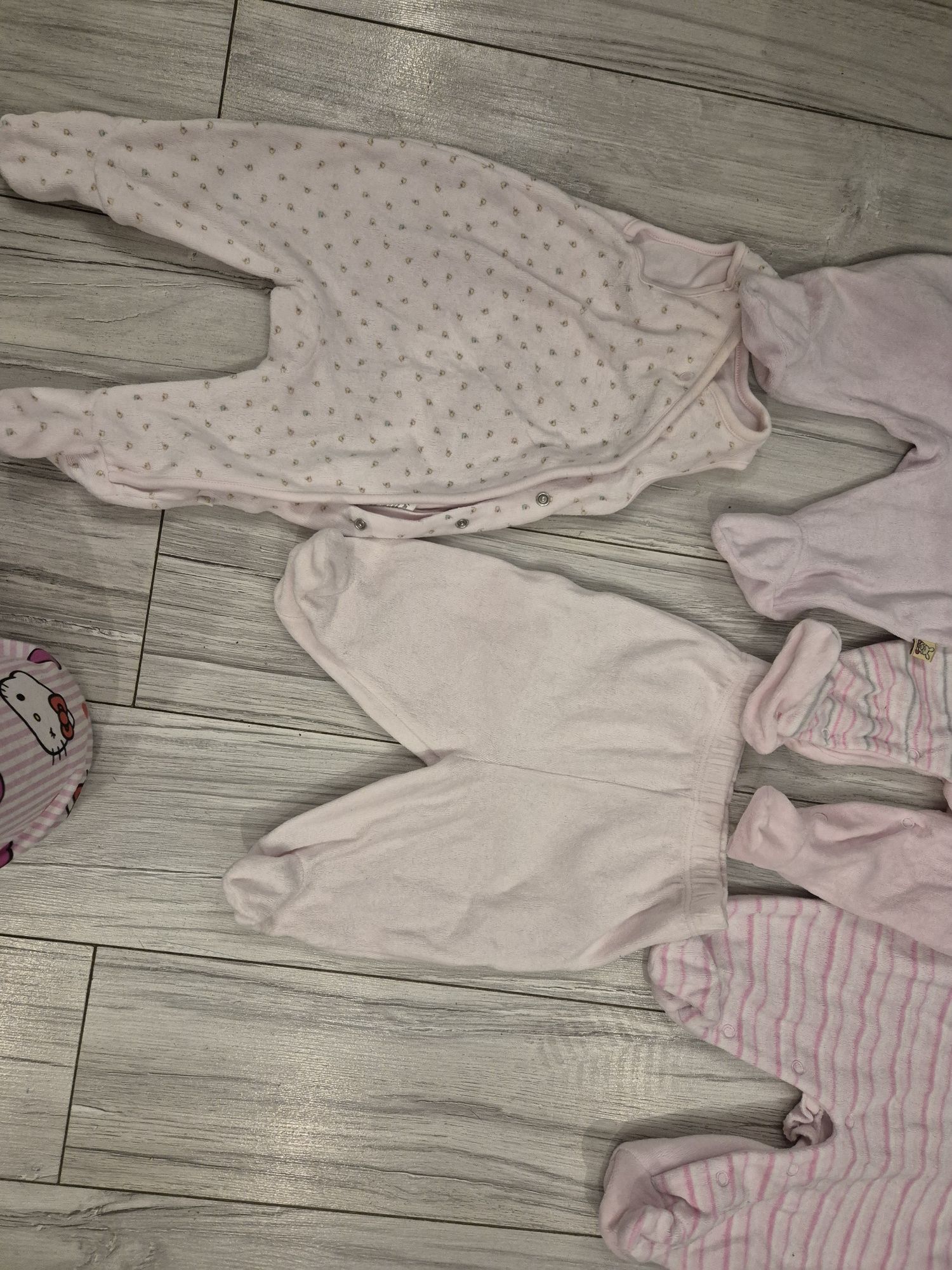 Paka ubrań dla niemowlaka dziewczynki 56 62 cm