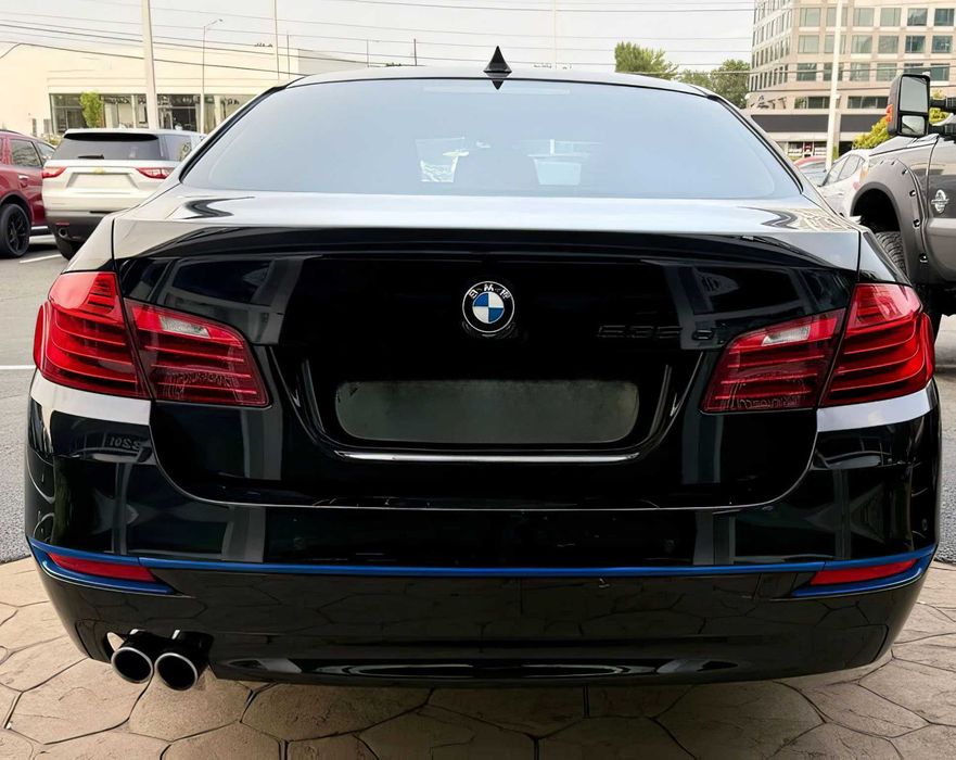 BMW 5 Series      2016