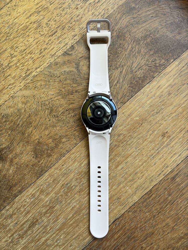 SAMSUNG Galaxy Watch 4, 40mm, różowo-złoty