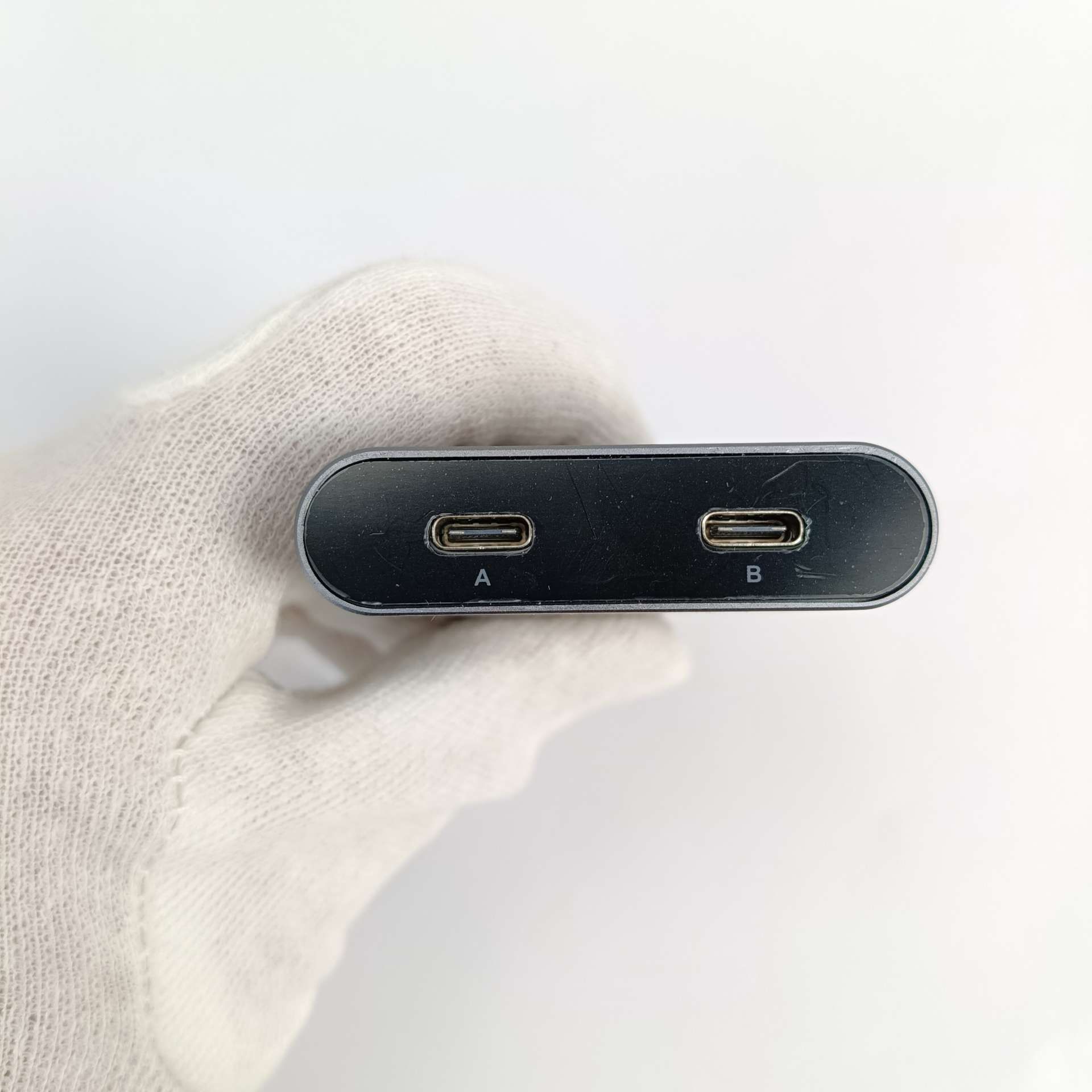 InLine Przełącznik USB-C, dwukierunkowy