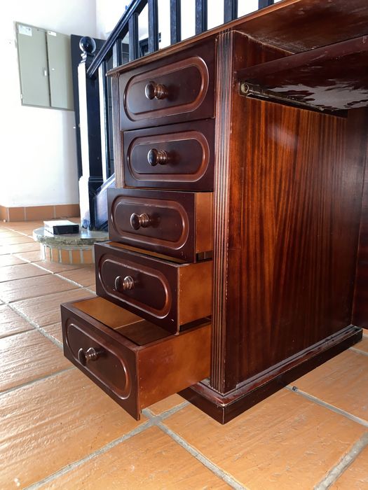 Secretaria de madeira macica