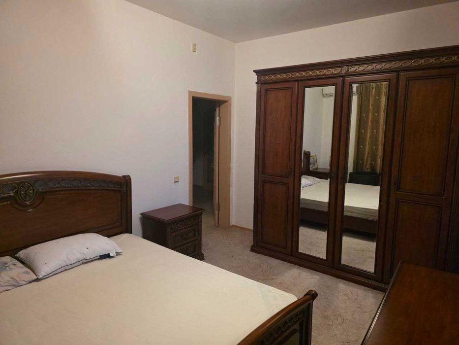 Продам двоповерховий будинок 260 кв м