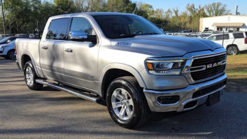 RAM 1500 Laramie      2020