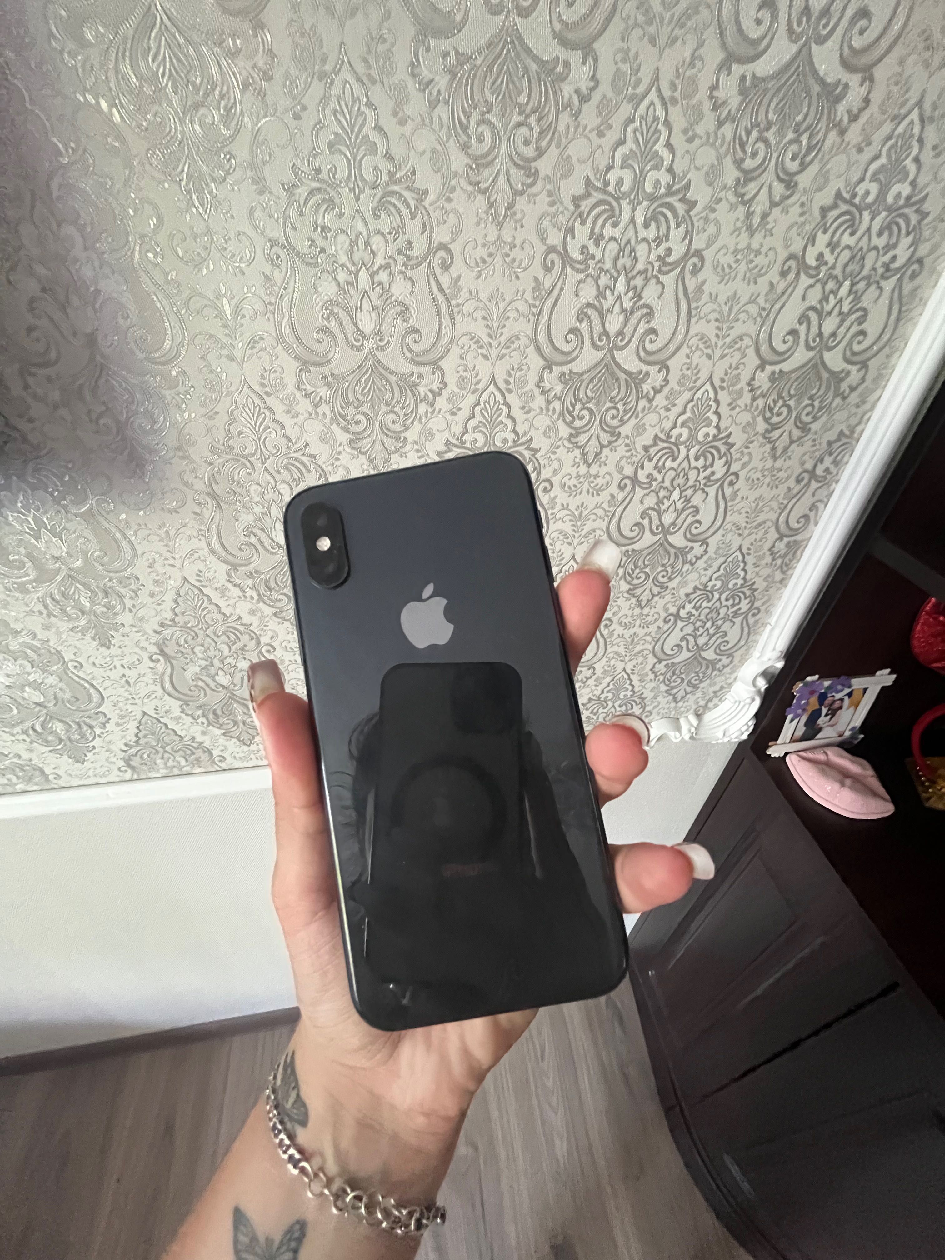 Айфон xs на 64гб