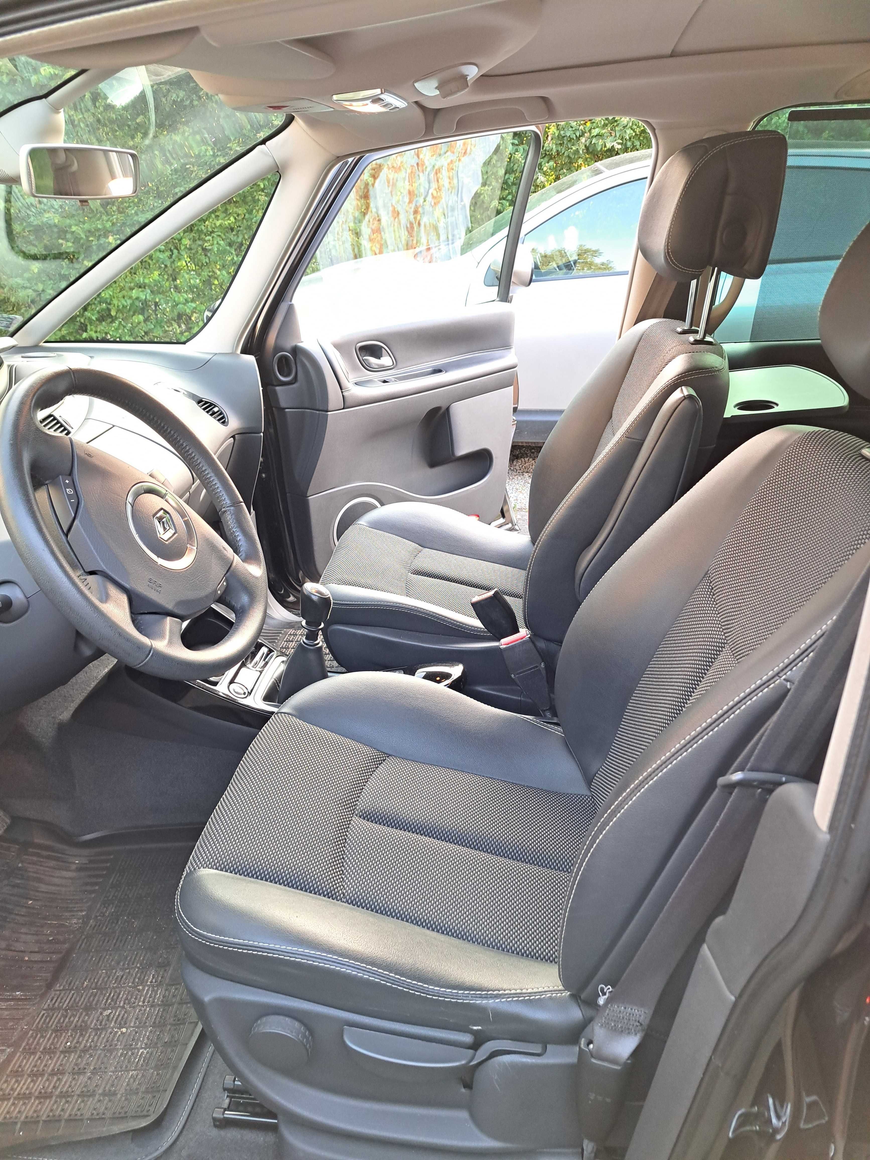 Oszczędny, zadbany, pojemny. Gotowy do jazdy miniVAN w dobrej cenie