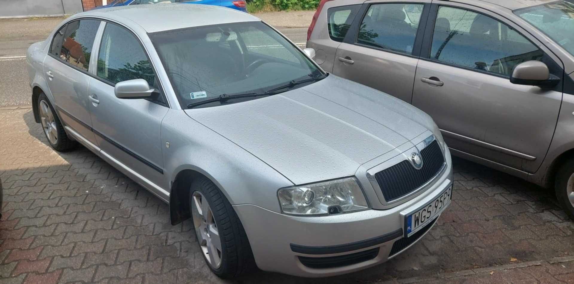 Sprzedam skodę superb
