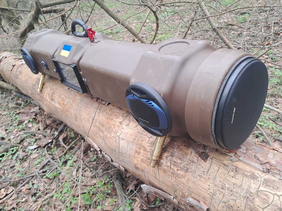 Музичний центр “Bazuka” ручної роботи з тубусу від порохового заряду