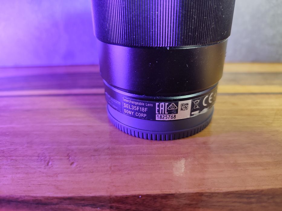 Об'єктив Sony FE 35 mm f/1.8 SEL35F18F