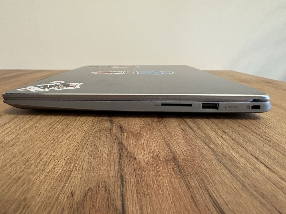 Acer Swift 3 / i5 / 8gb / win 11