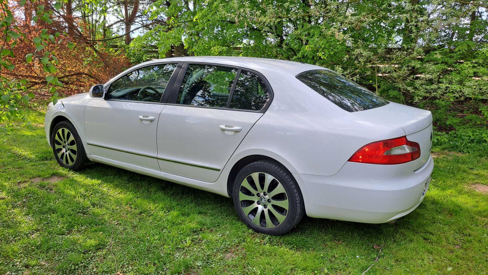 Skoga Superb Bardzo Zadbana 2 kpl kół alu. Nowy rozrząd.