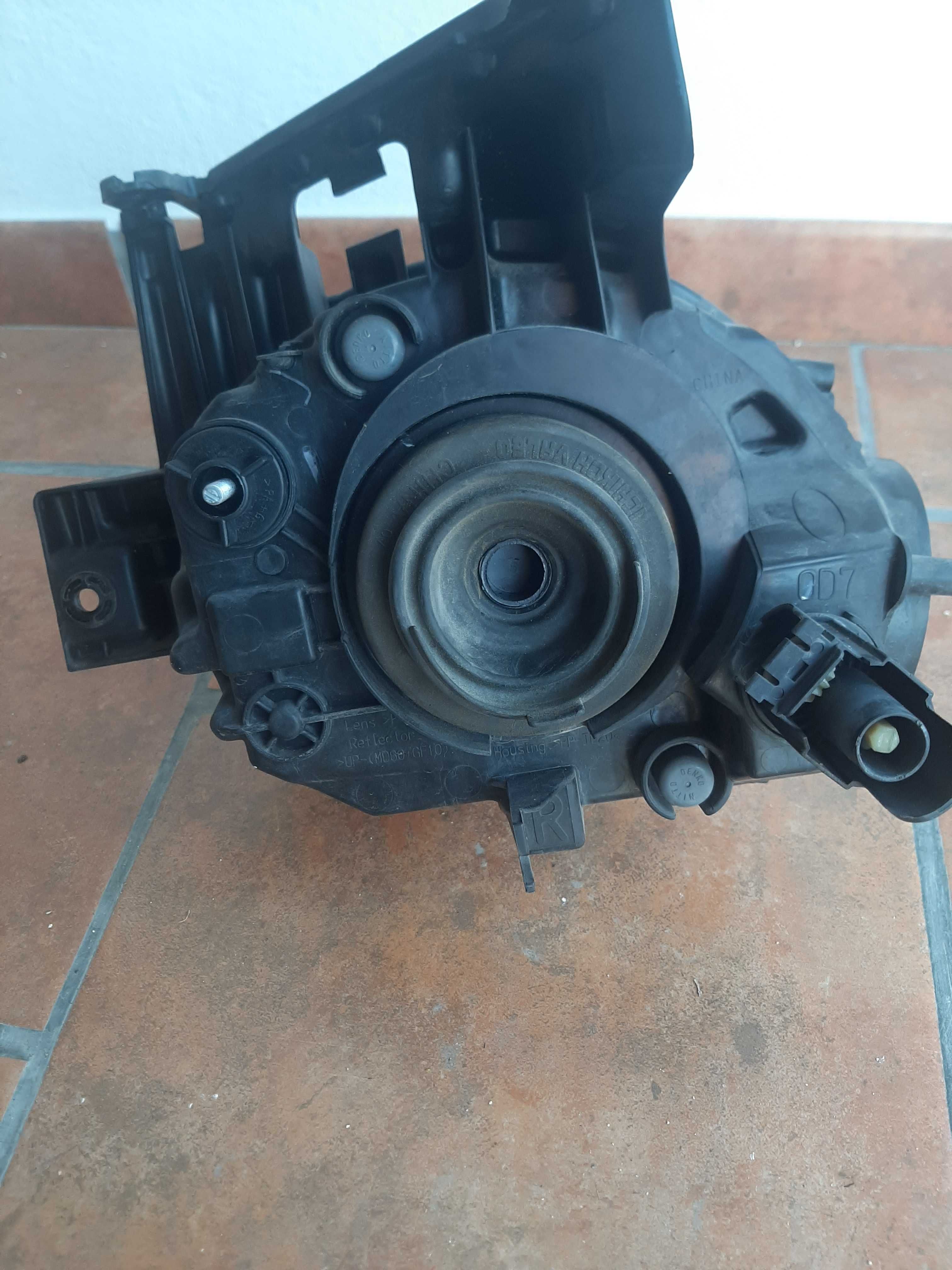 Farol Nissan Juke