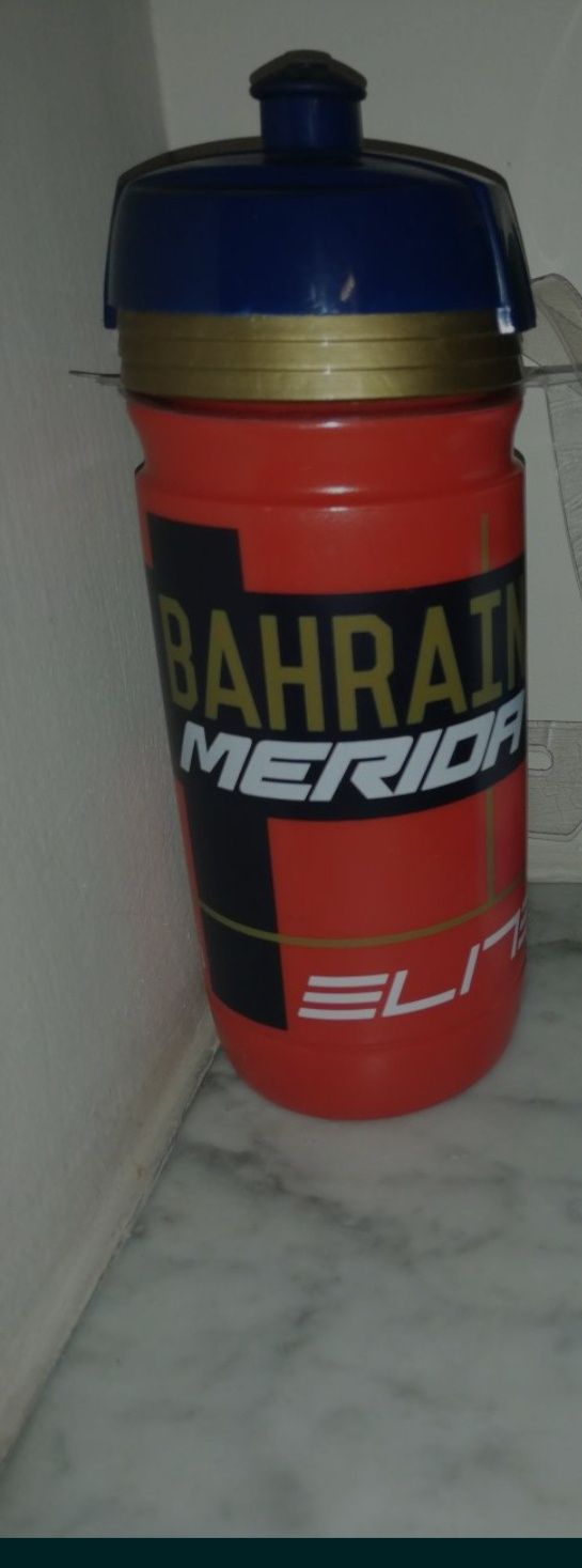 Bidon rowerowy Bahrain Merida 550 ml  szosa rower kolarz