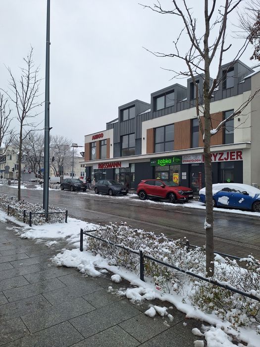 Do wynajęcia lokal użytkowy 600m2 w centrum Piaseczna