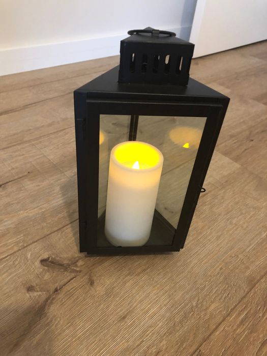 Lanterna preta grande