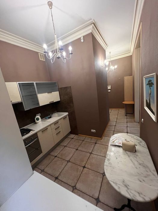 Київ, Шевченківський, бульвар Шевченко 48, 2-кімн. 1 /4 цегла . 64м.кв