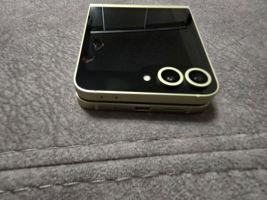 Samsung FLIP 6,yellow, 12/256gb